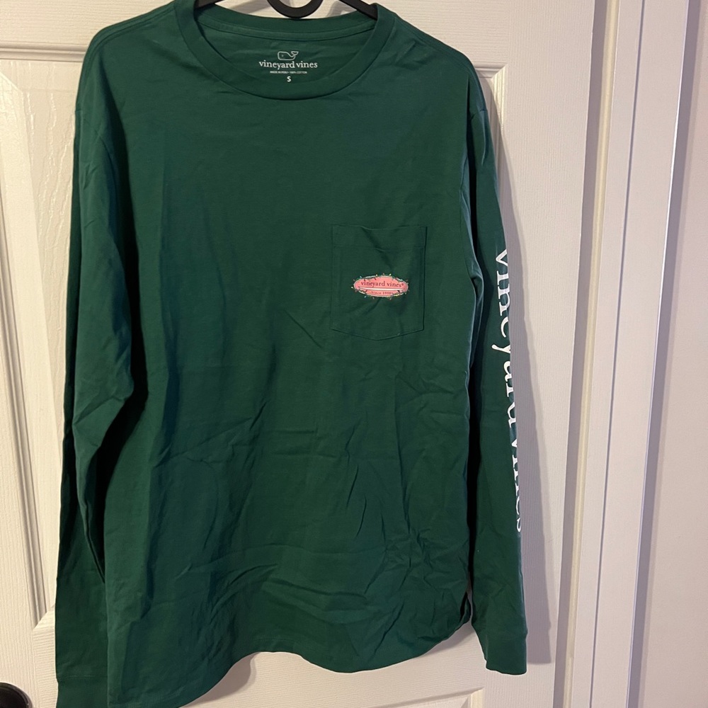 Vineyard vines dark green Christmas long sleeve t shirt
